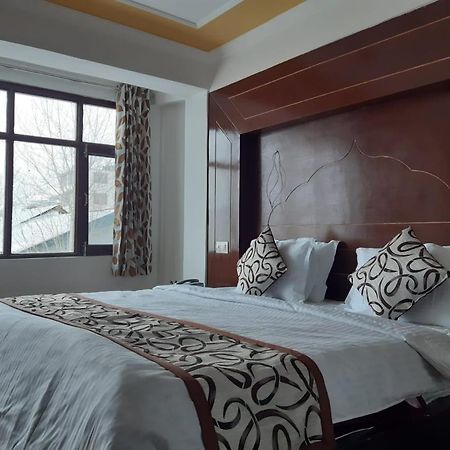 Hotel D Indian คาร์กิล ภายนอก รูปภาพ