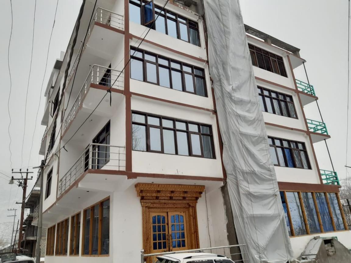 Hotel D Indian คาร์กิล ภายนอก รูปภาพ