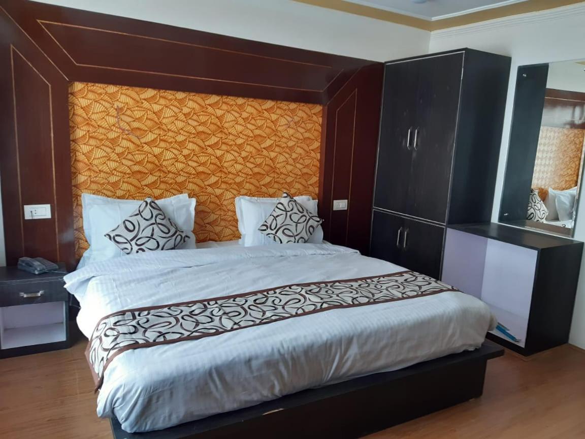 Hotel D Indian คาร์กิล ภายนอก รูปภาพ